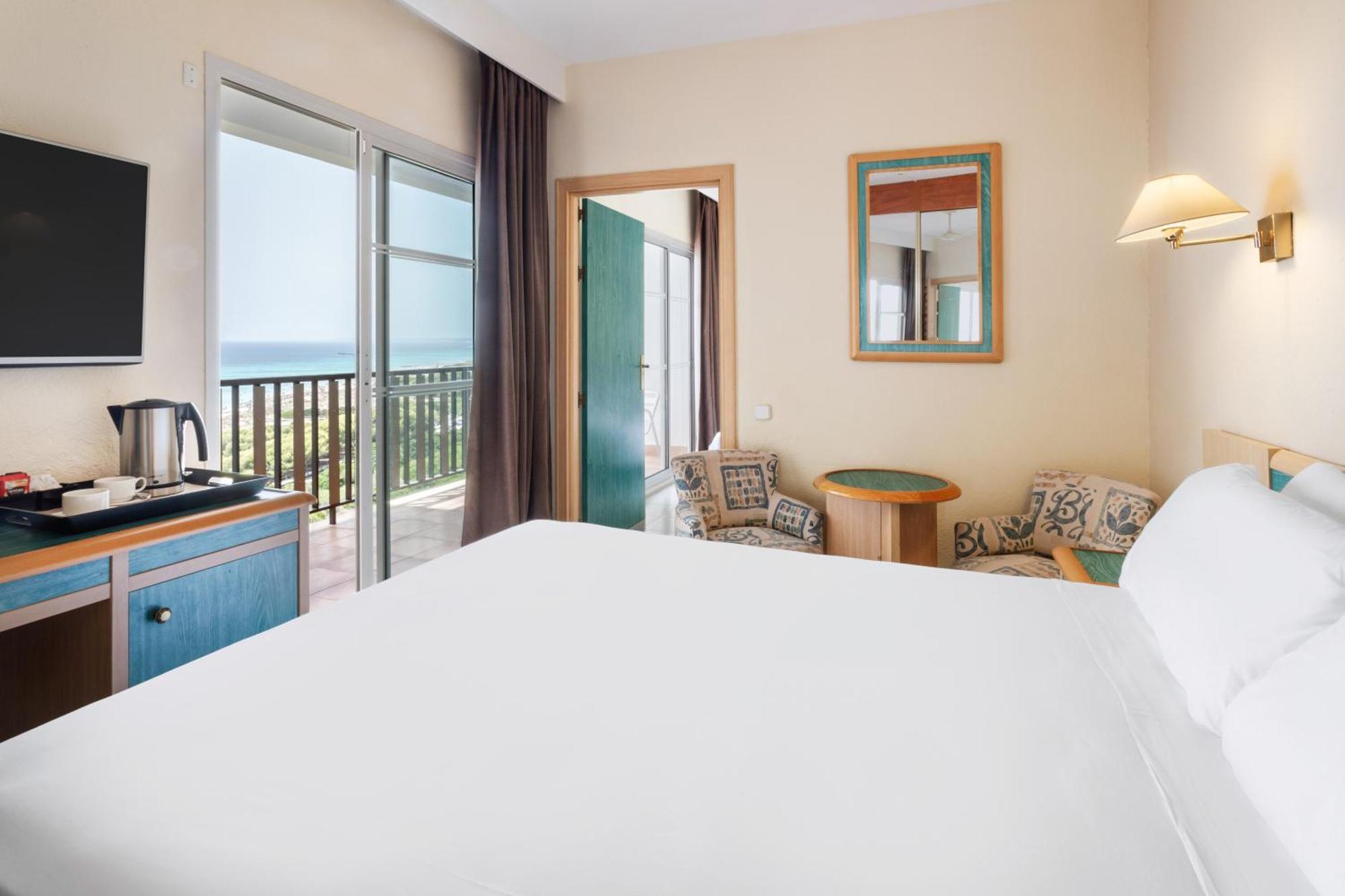Sol Milanos Pingüinos Hotel Son Bou Luaran gambar